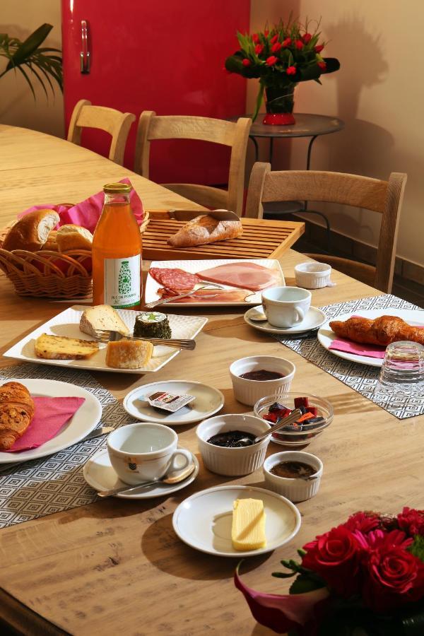 Bed and Breakfast Ferme Houard Bomal Zewnętrze zdjęcie